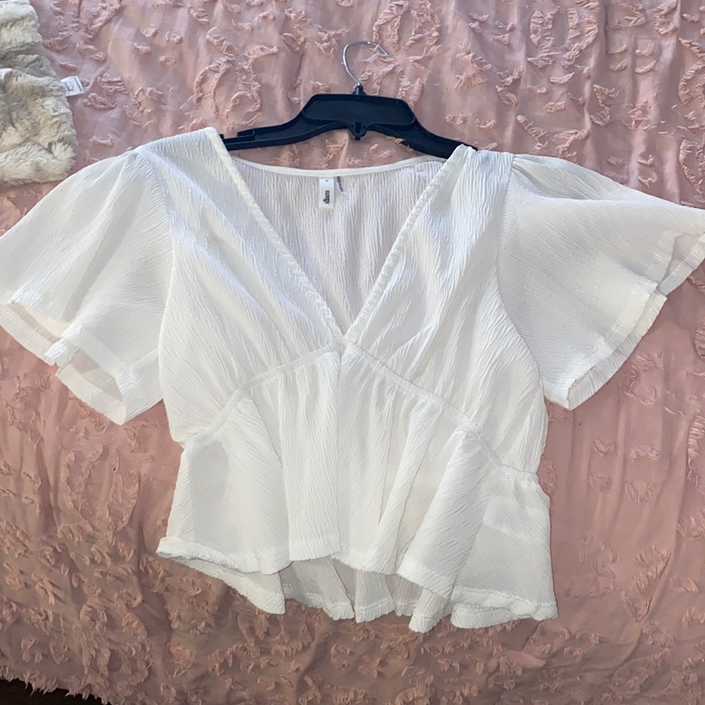 I ordered it online and I took the tags off so I can’t send it back never worn.